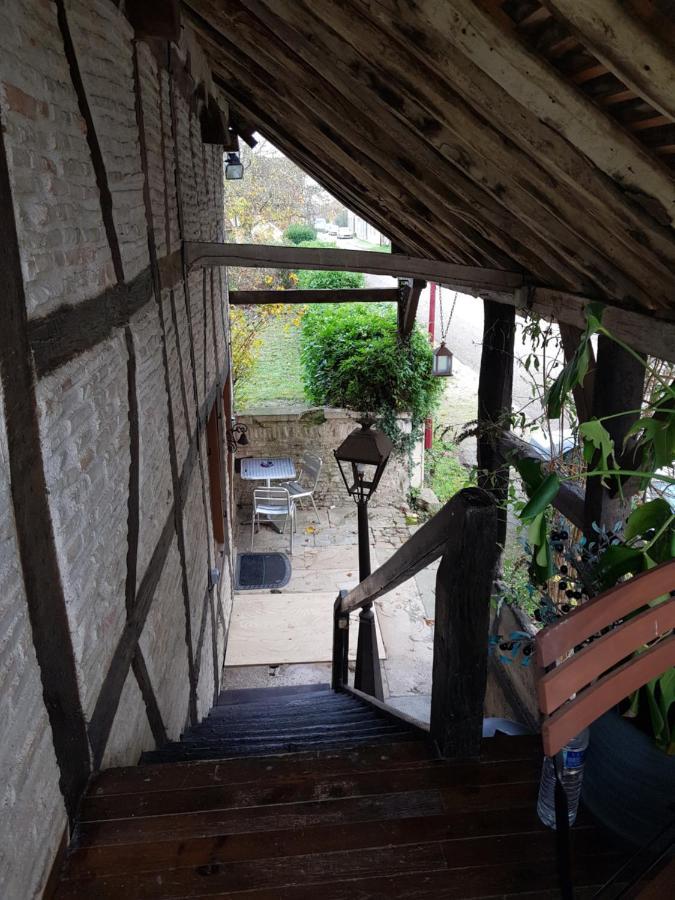 Gite L'Escale Gigny-sur-Saone Exterior foto
