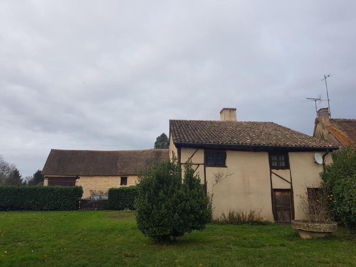 Gite L'Escale Gigny-sur-Saone Exterior foto